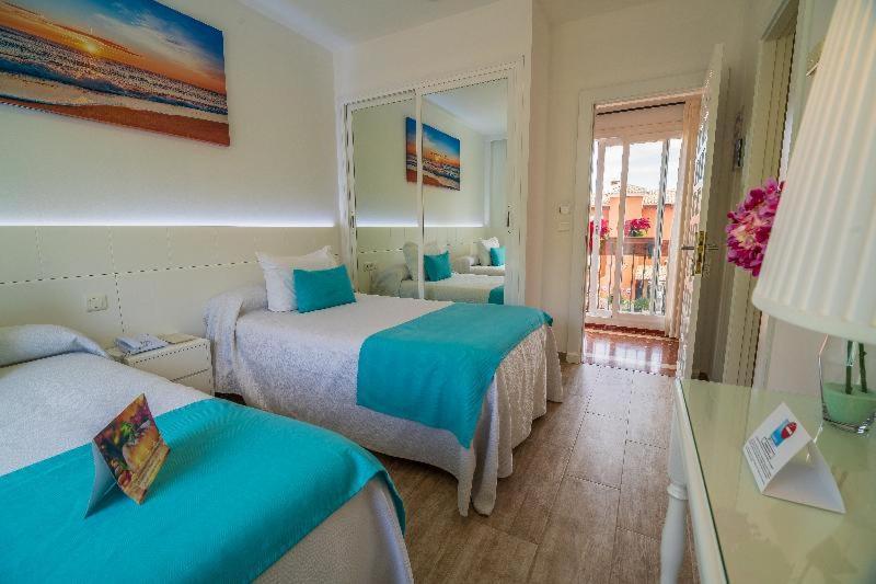 Hotel Romerito Malaga Room photo